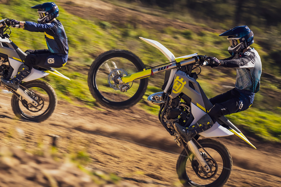 2024 Husqvarna FC 250 4-stroke action-2