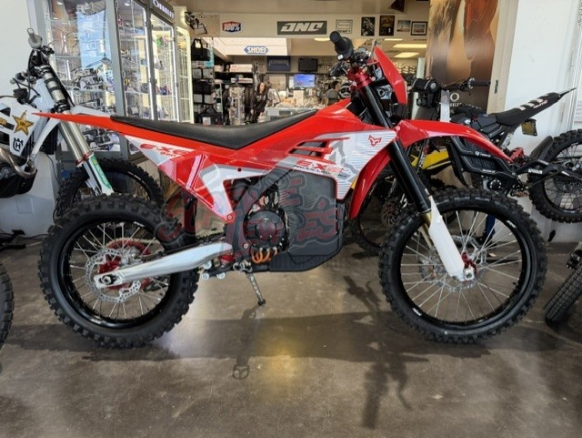 シンプリー・レッド【LD】レーザーディスク Arctic Leopard EXE 880 Enduro - Screwie Lewie's Motorsports