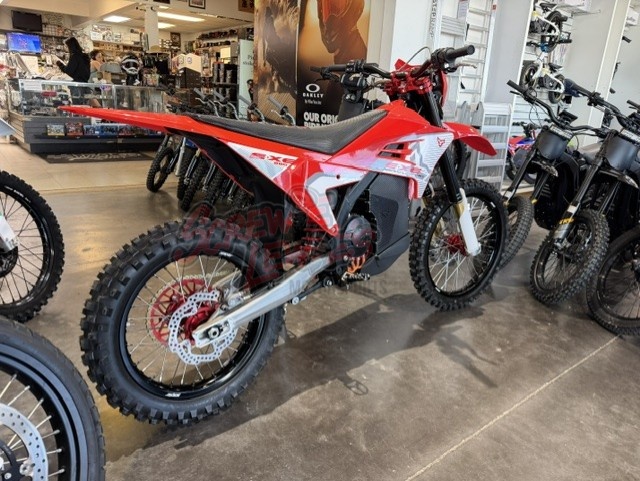 Arctic Leopard EXE 880 Enduro - Image 15