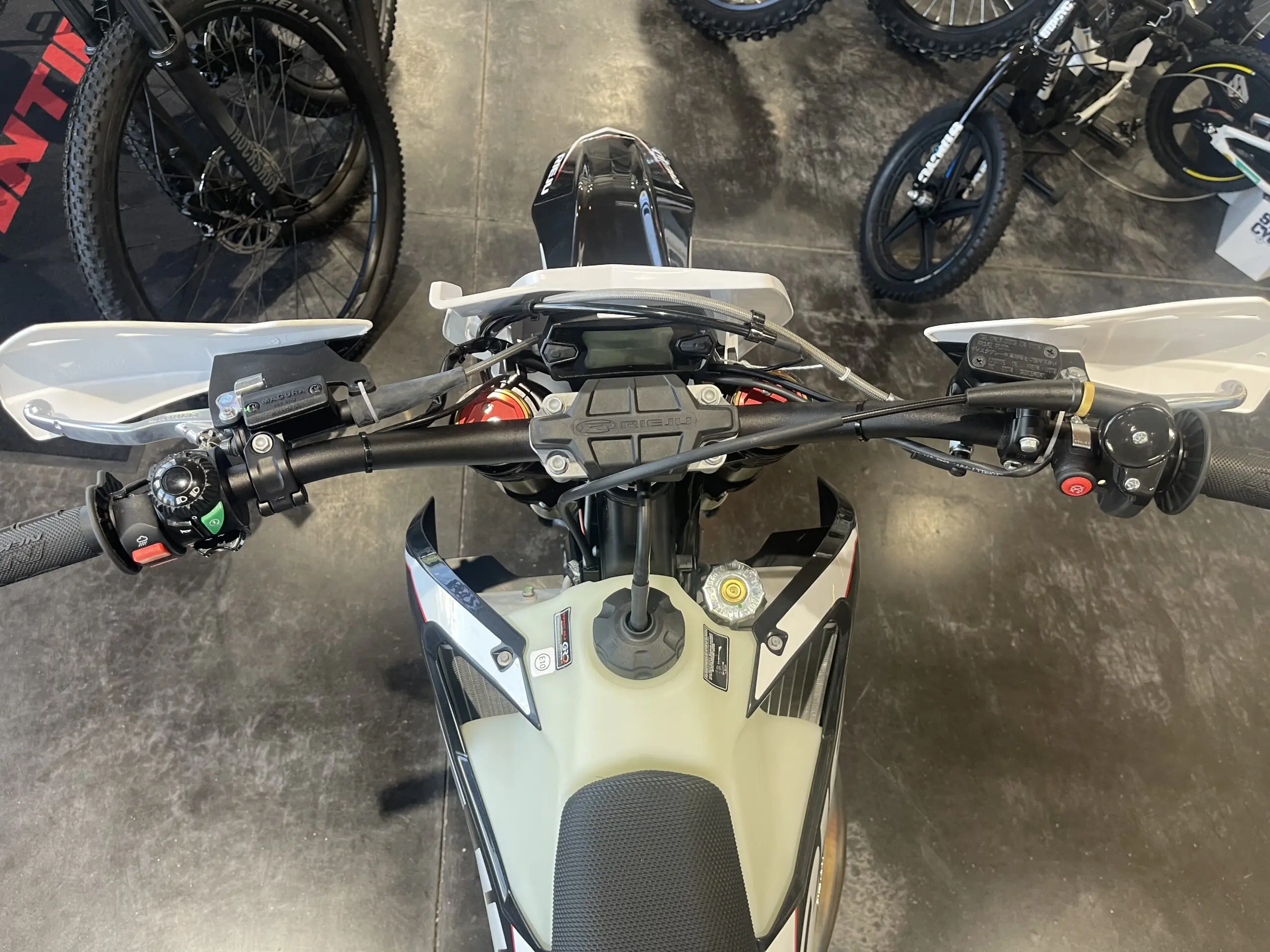 2022 Rieju MR250 Racing - Image 5