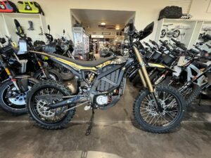 2025 surron ultra bee black left side profile