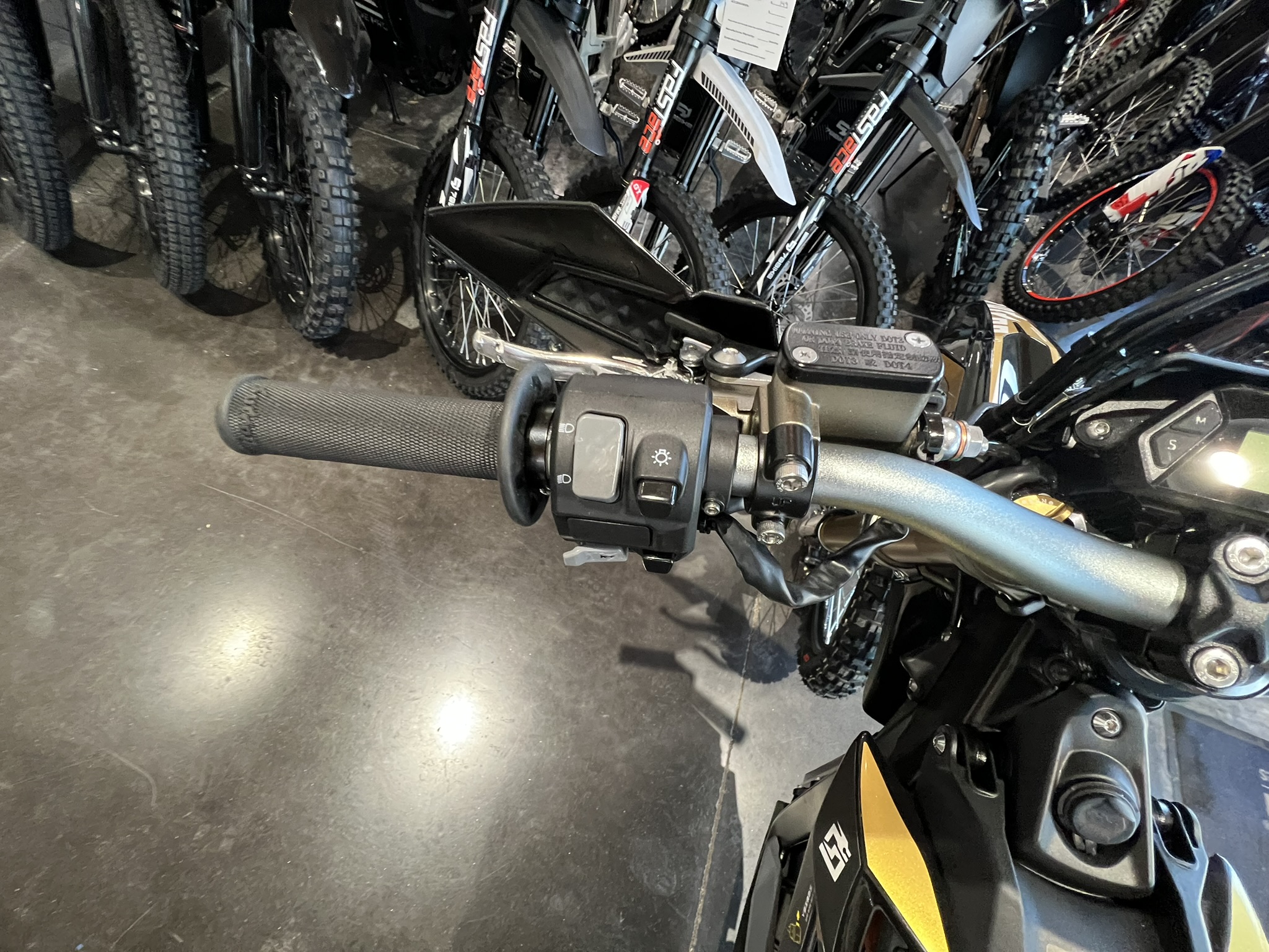 2025 surron ultra bee black brake lever