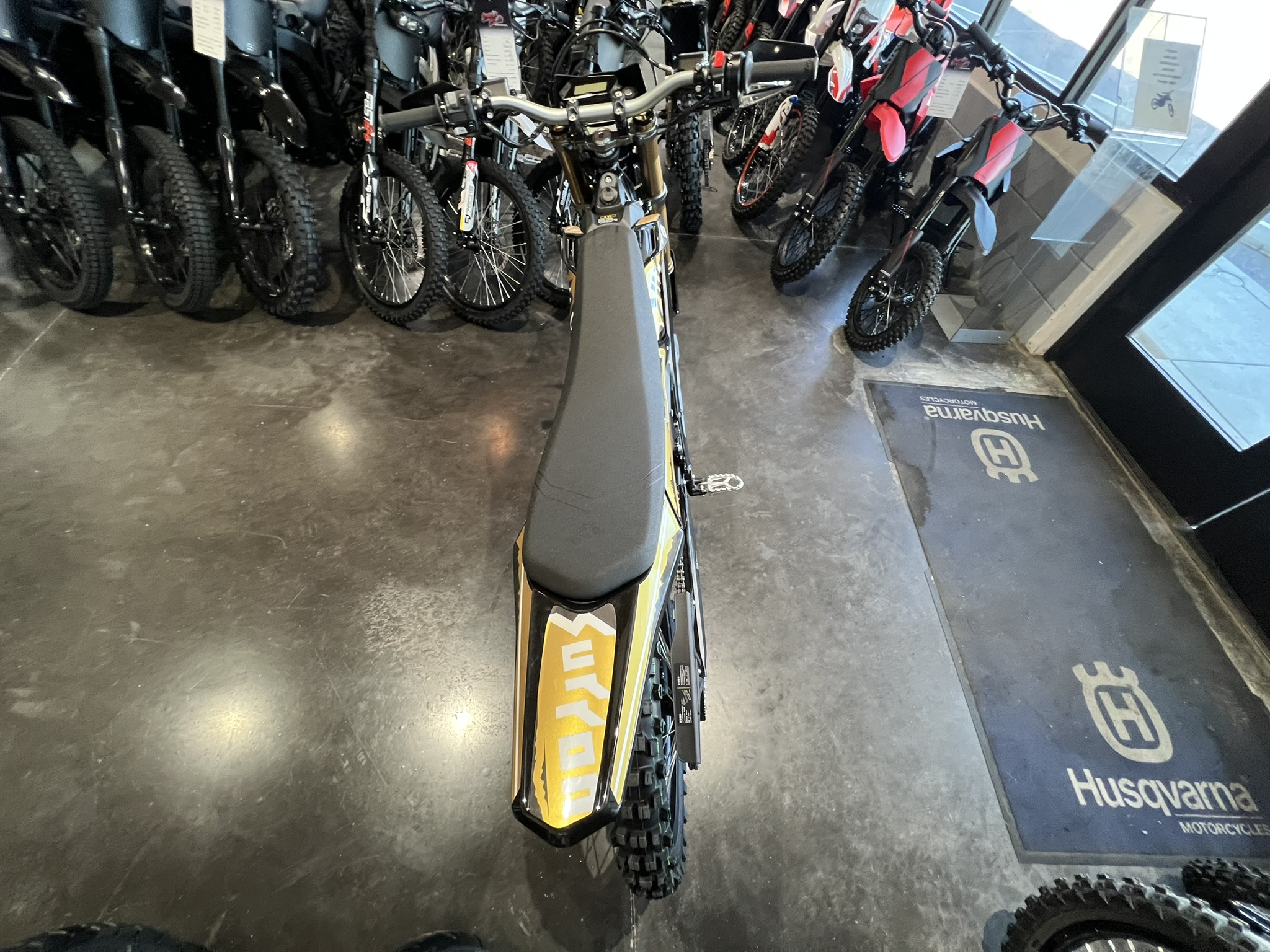 2025 surron ultra bee black top view