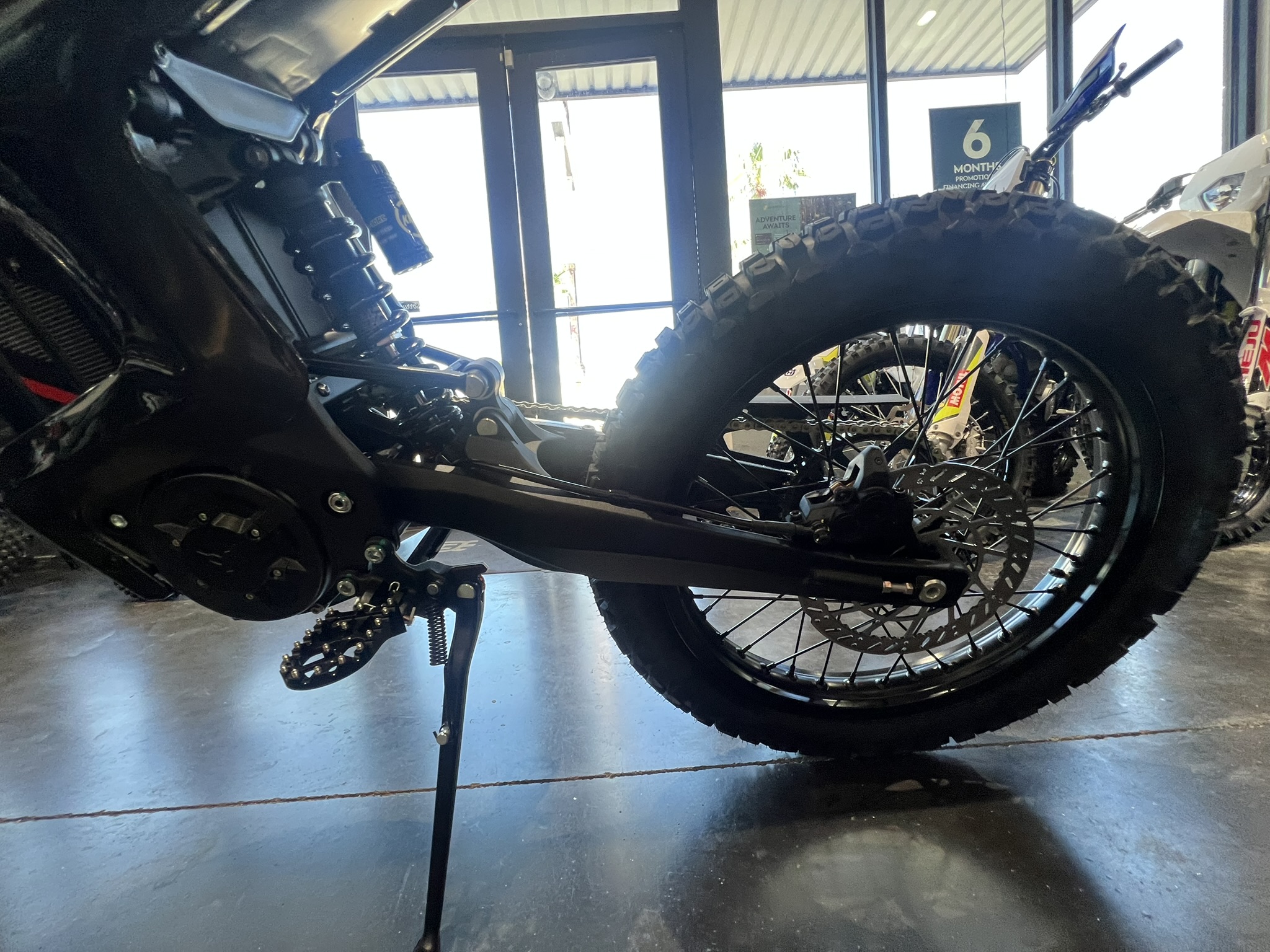 Artic Leopard xe s pro left rear wheel and tire