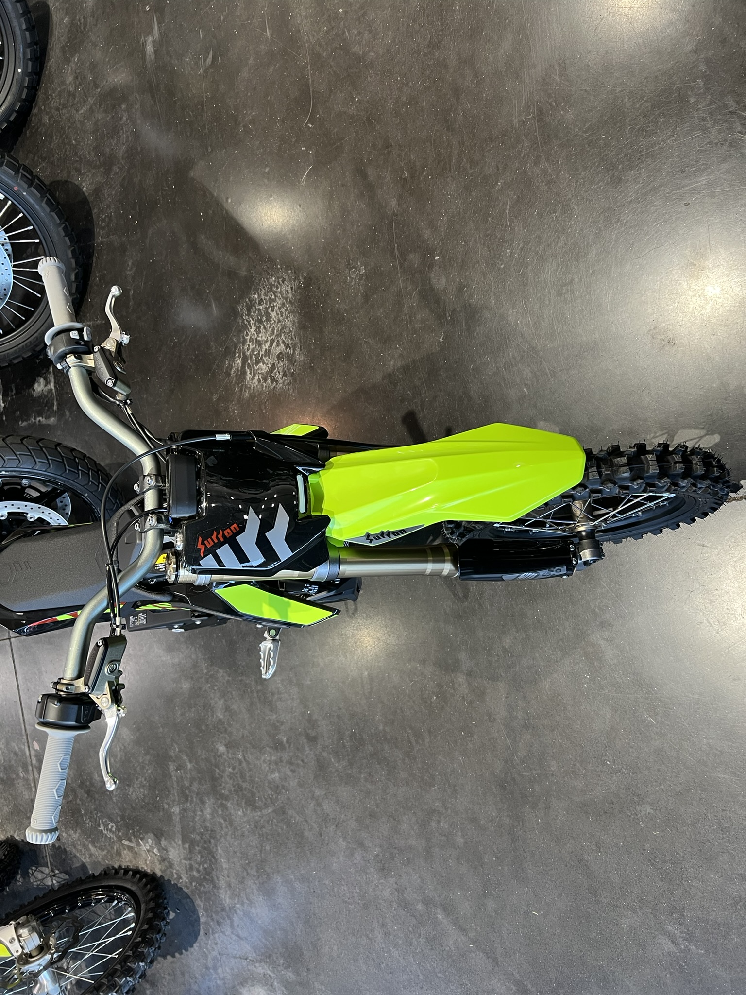 blue surron hyper bee green front end