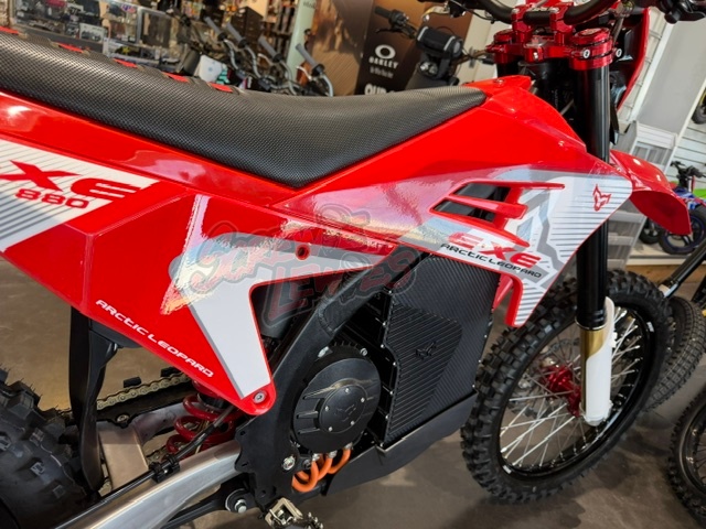 Arctic Leopard EXE 880 Enduro - Image 2