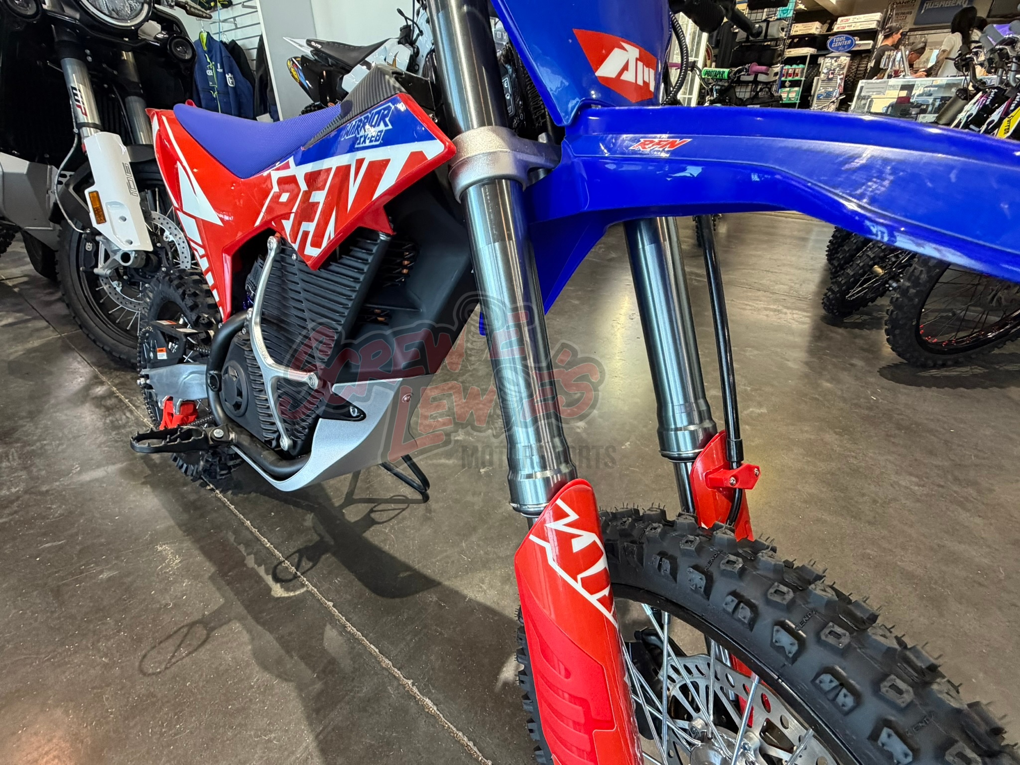RFN Warrior SX-E8 Red White Blue - Image 8