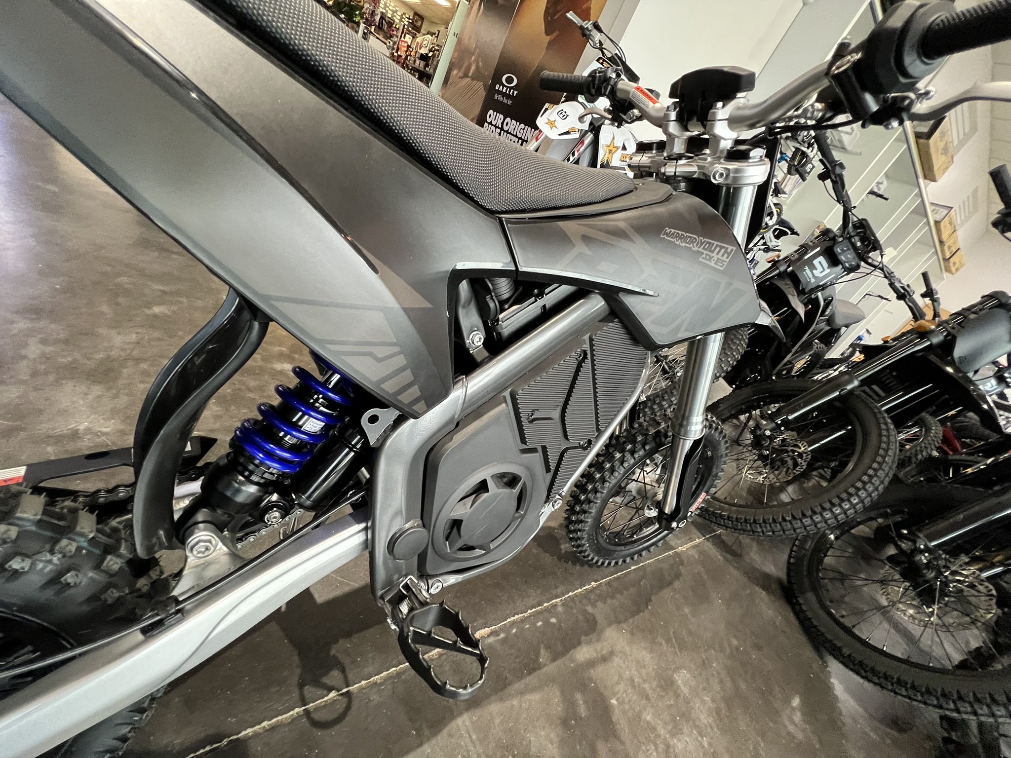 RFN Warrior Youth SX E5 graphics