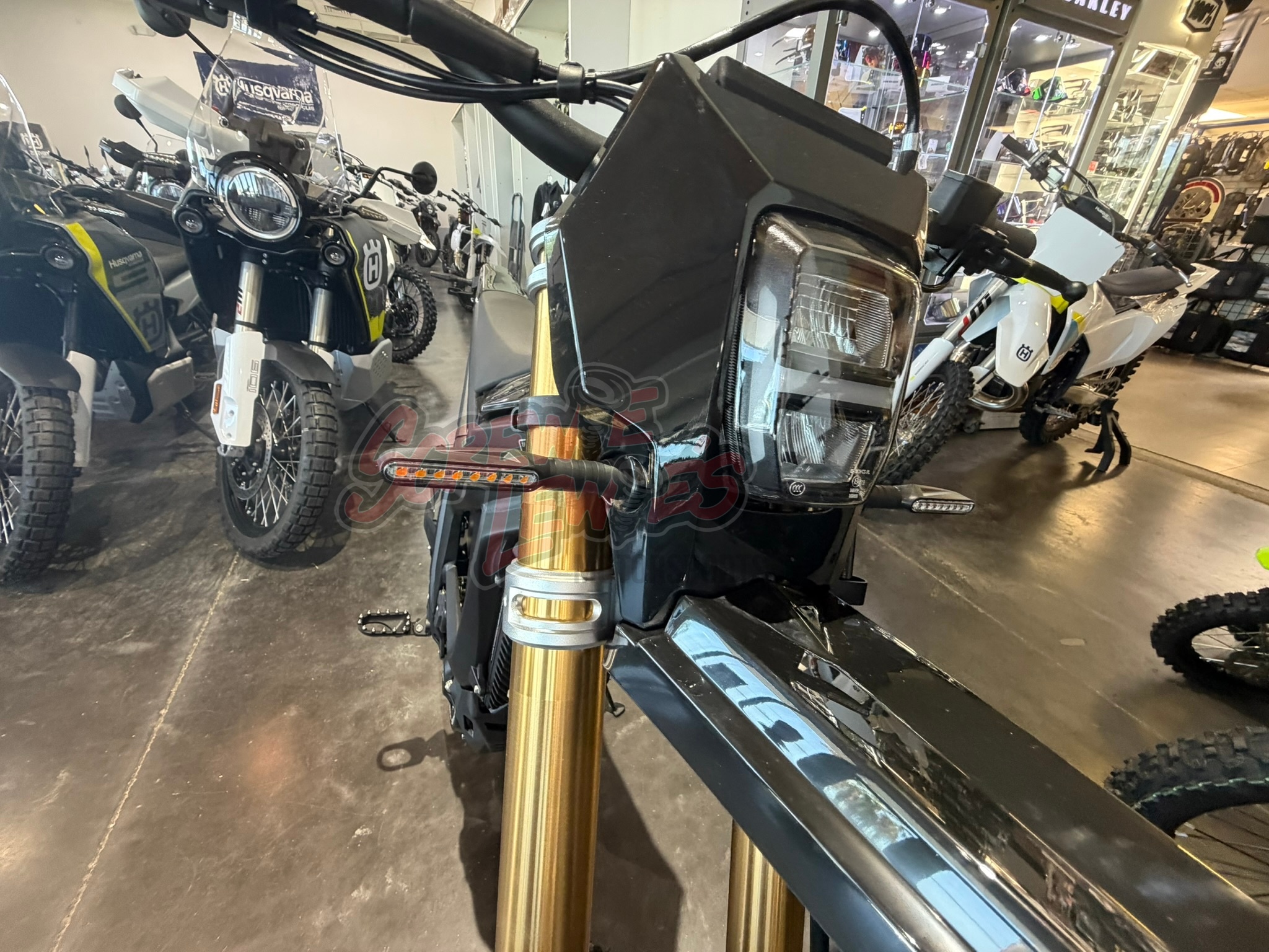 Talaria Komodo L3e Electric Dirt Bike with Headlight - Image 2