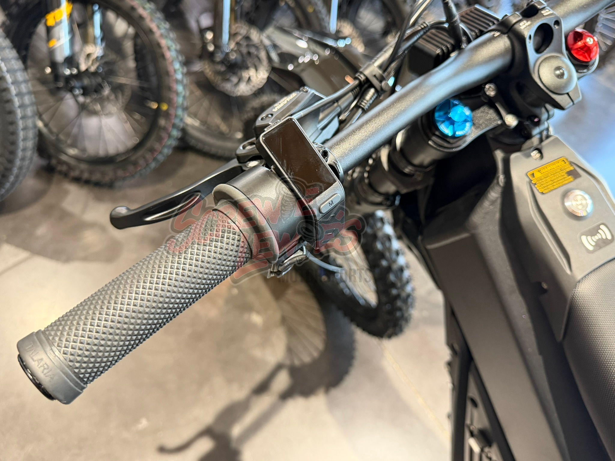 talaria xxx pro off road tires display screen