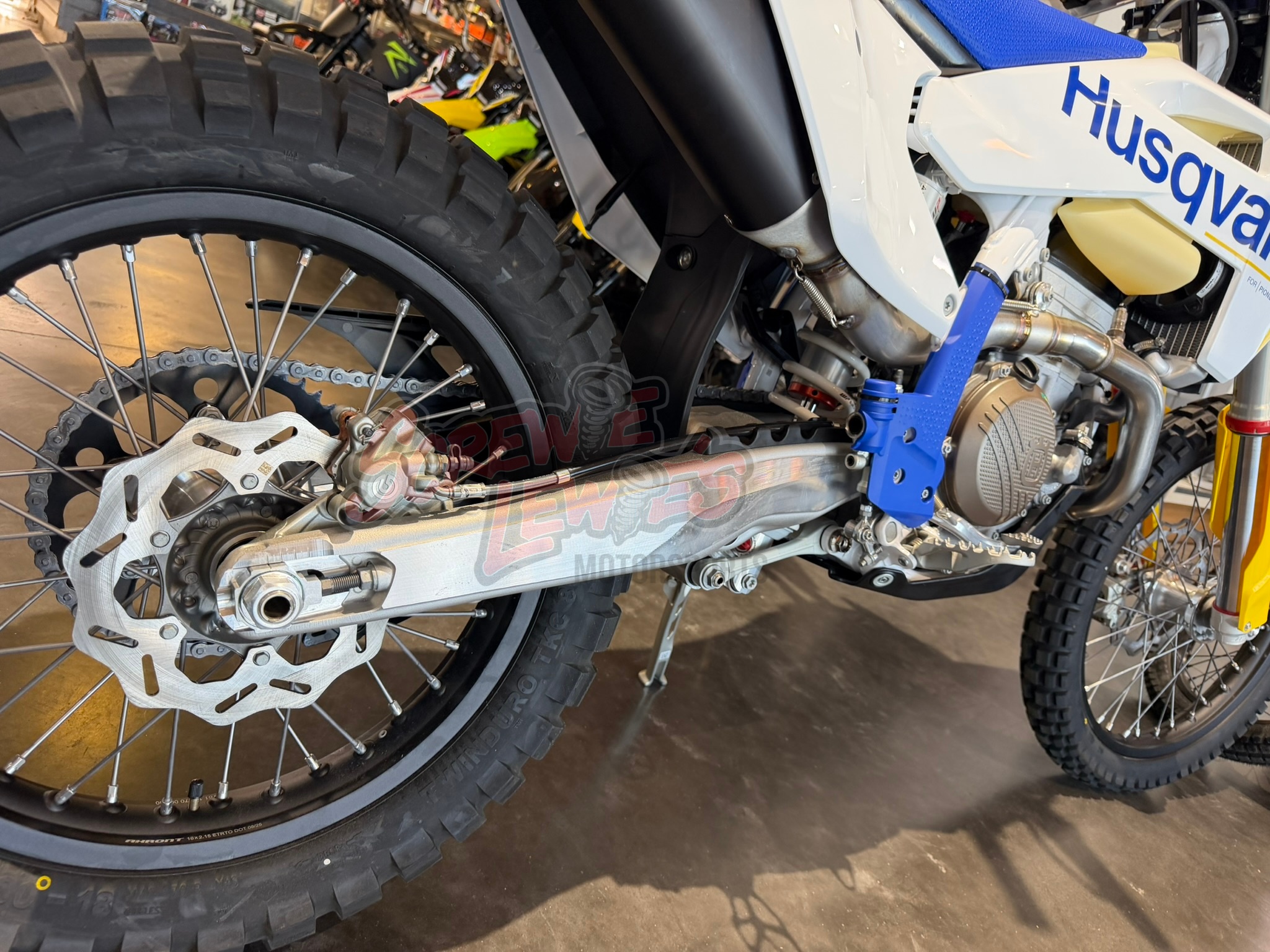 2027 Husqvarna FE 350s 4-Stroke - Image 4