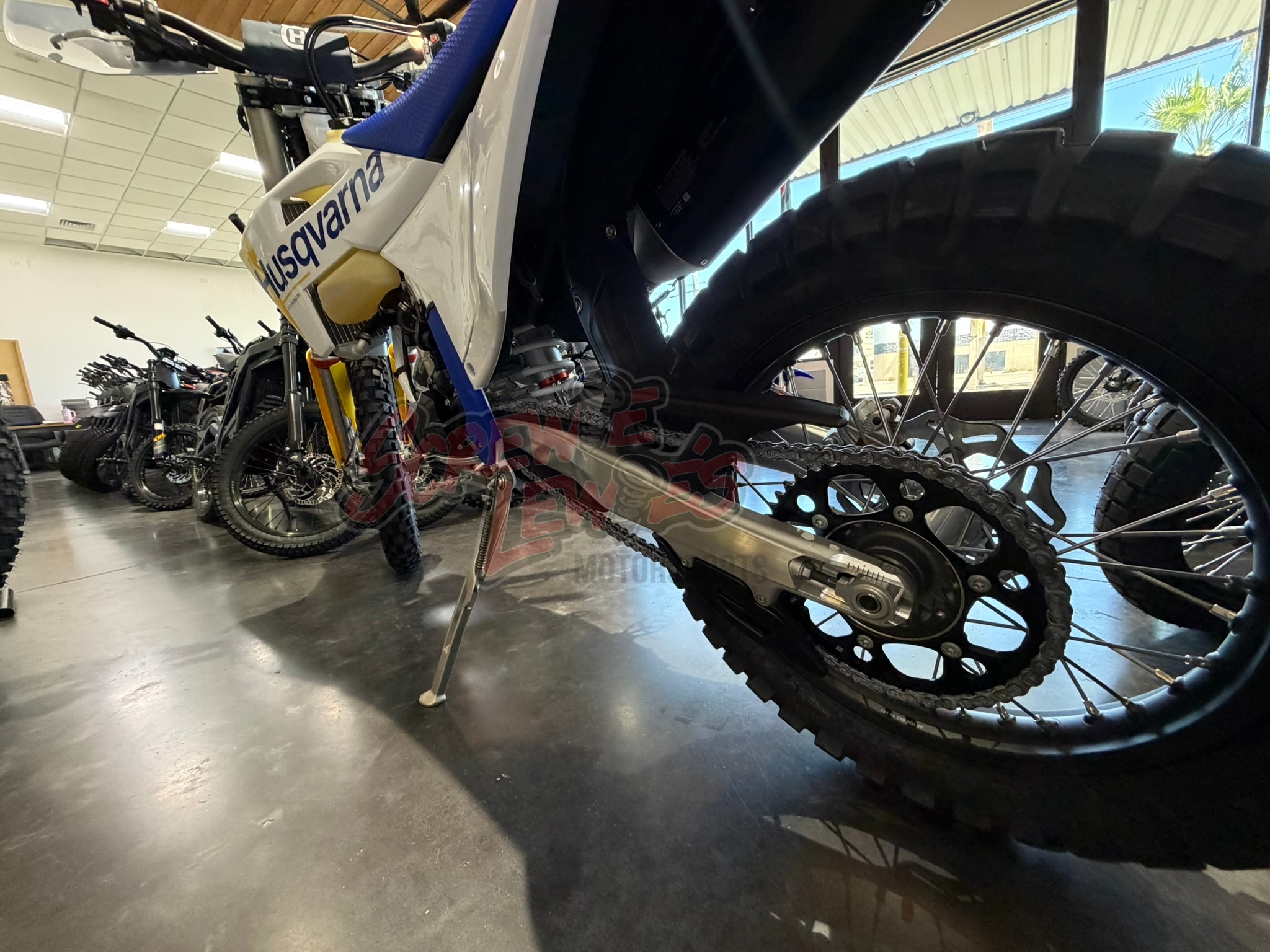 2027 Husqvarna FE 350s 4-Stroke - Image 8