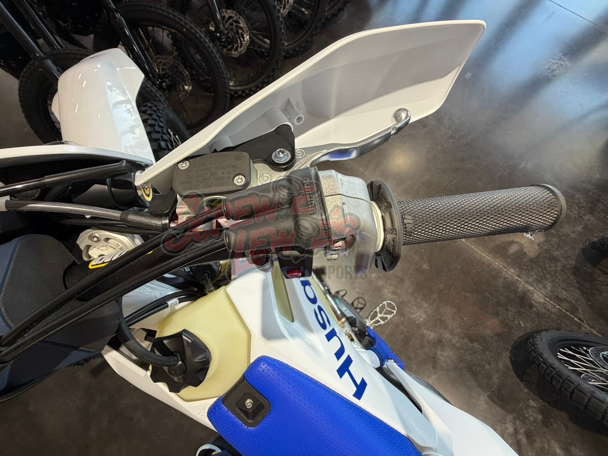 2027 Husqvarna FE 350s 4-Stroke - Image 12