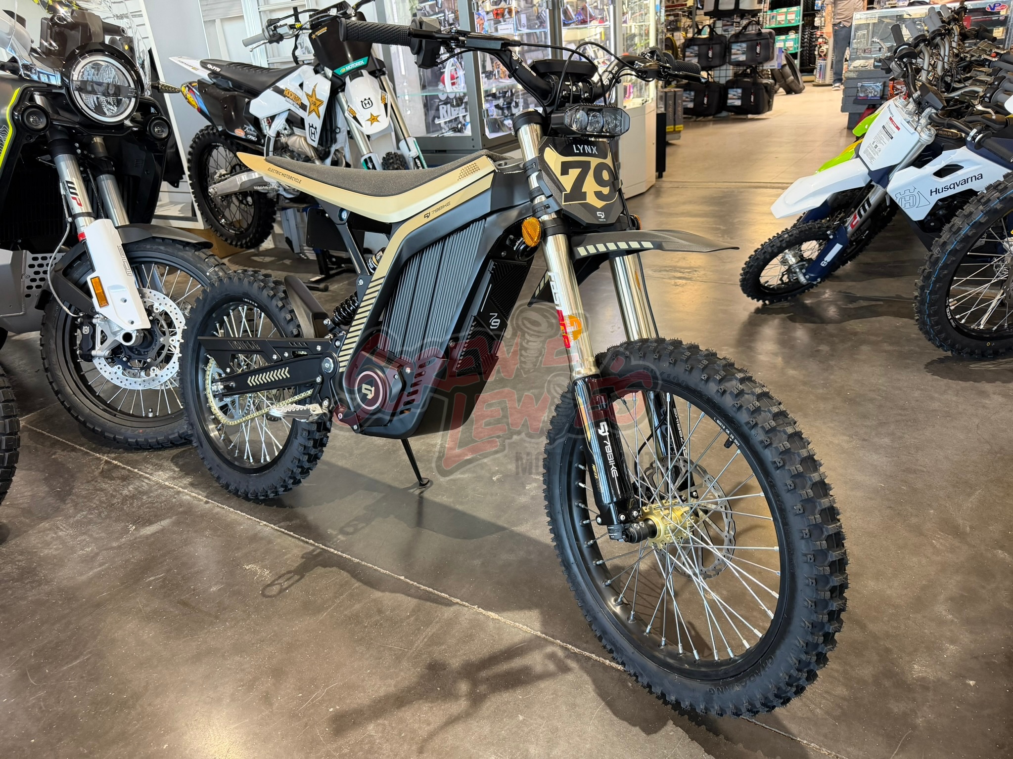 79Bike Lynx Black & Gold - Image 2
