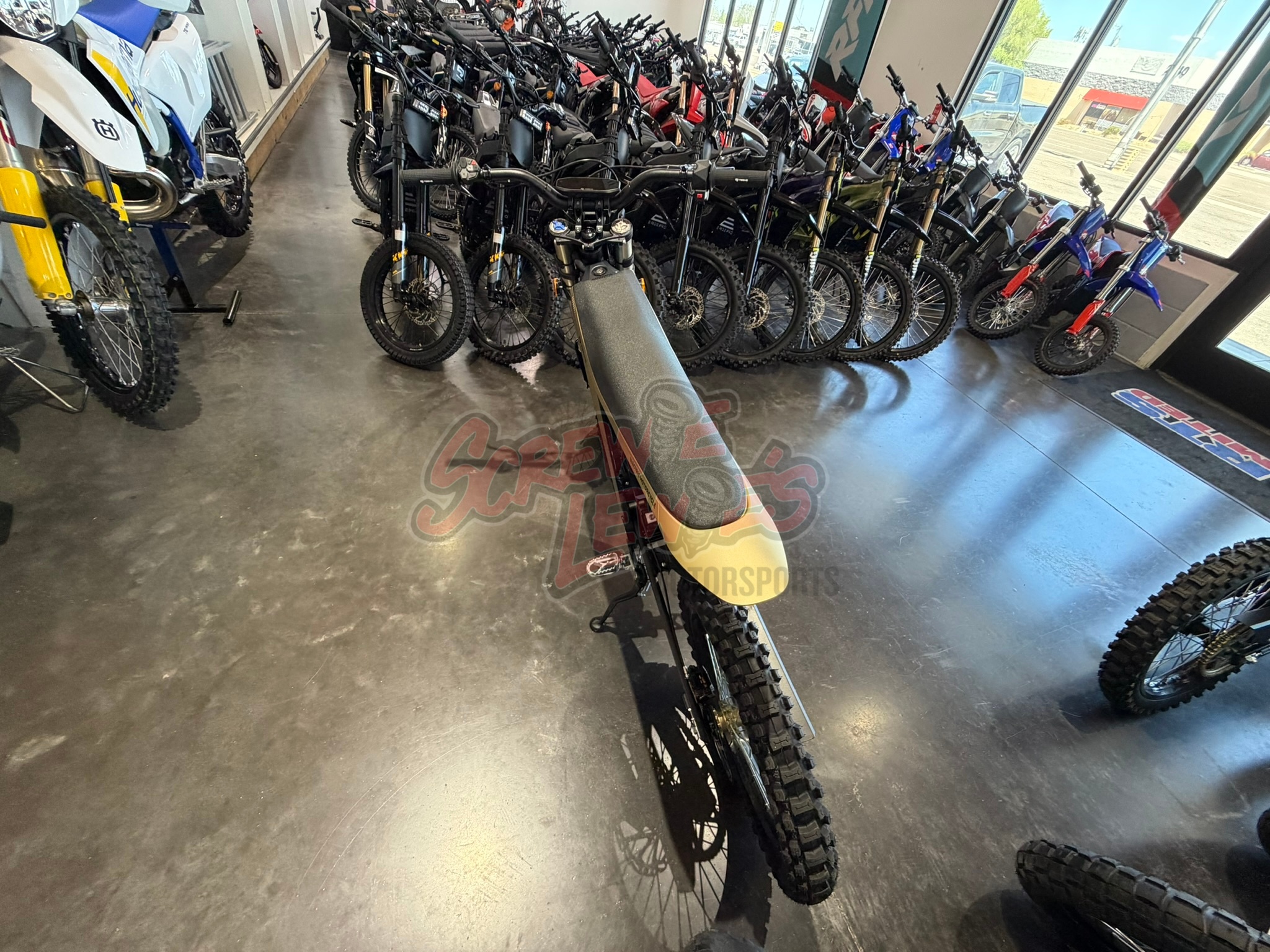 79Bike Lynx Black & Gold - Image 12