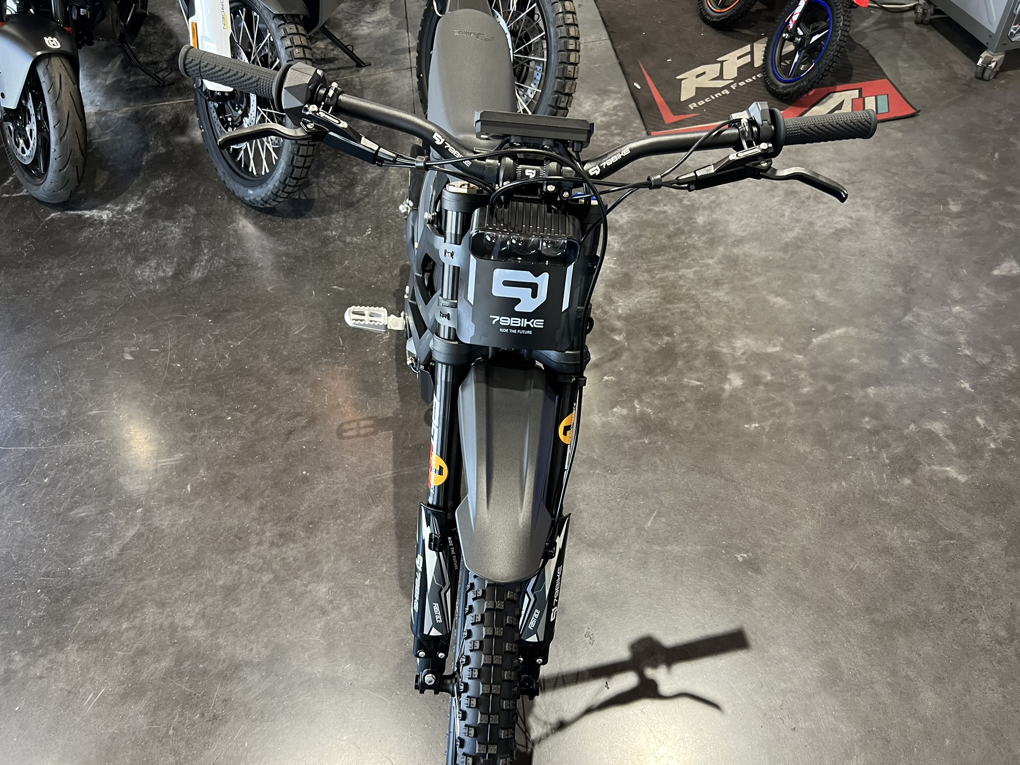79Bike Falcon Pro - Black - Image 9