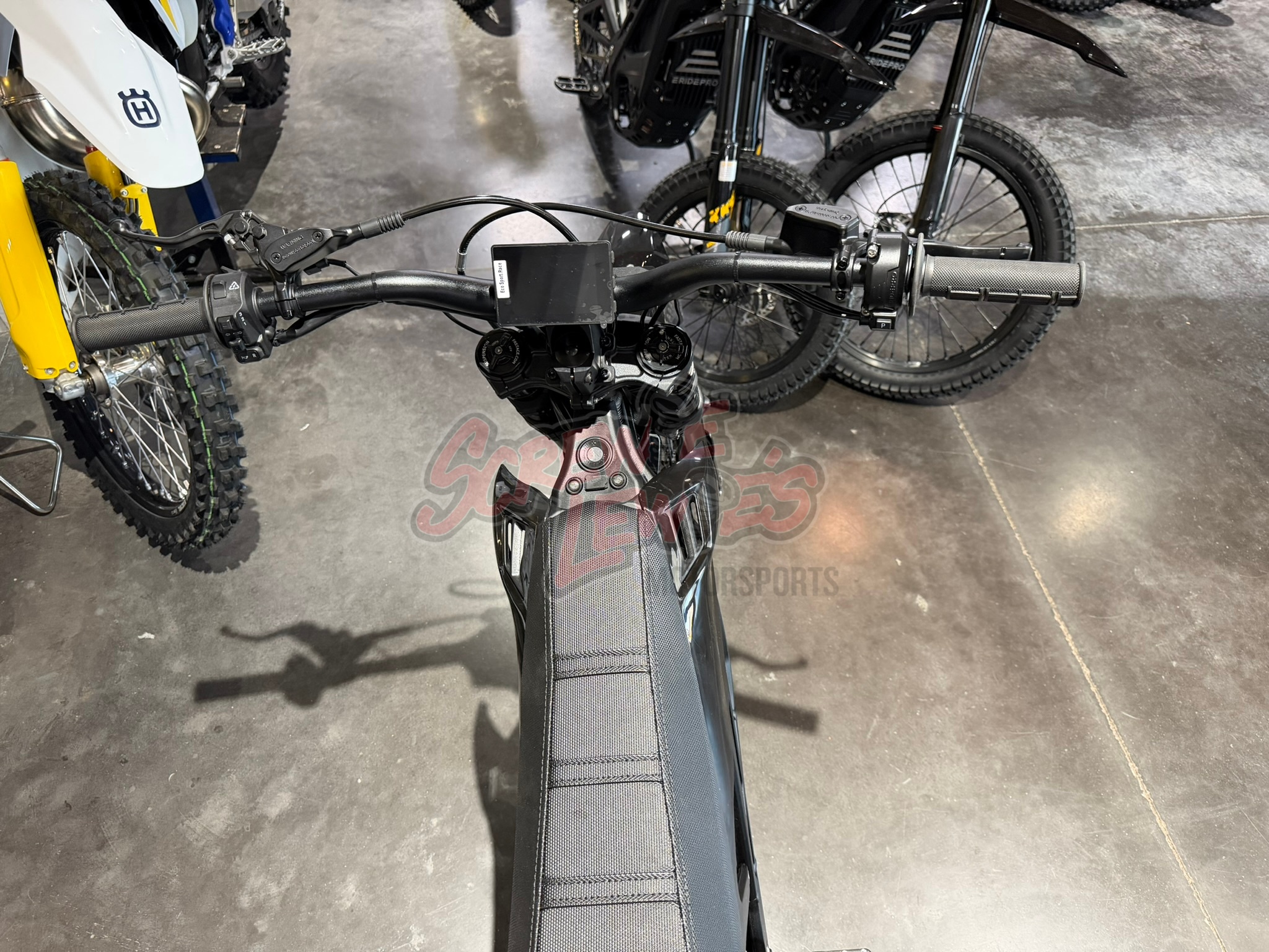 2027 E Ride Pro 3.0 Long Seat - Image 6