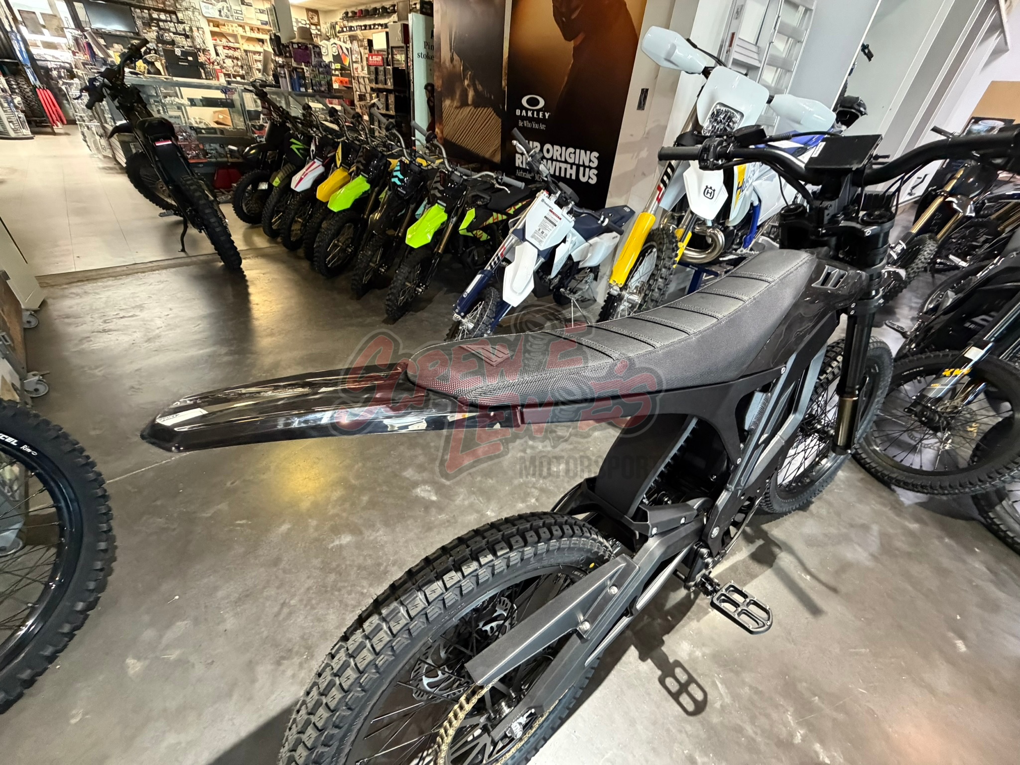 2027 E Ride Pro 3.0 Long Seat - Image 8