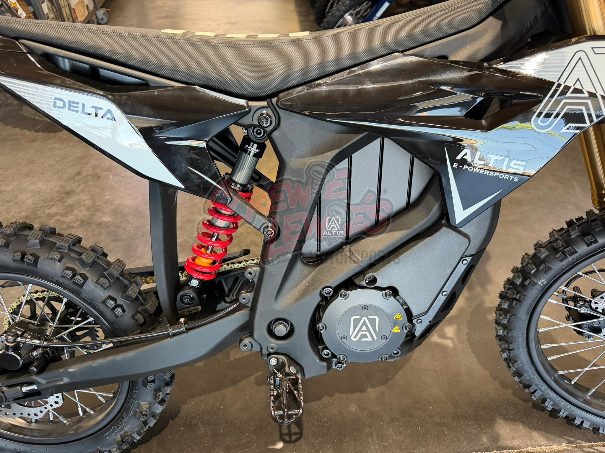 Altis Delta S -Black - Image 5