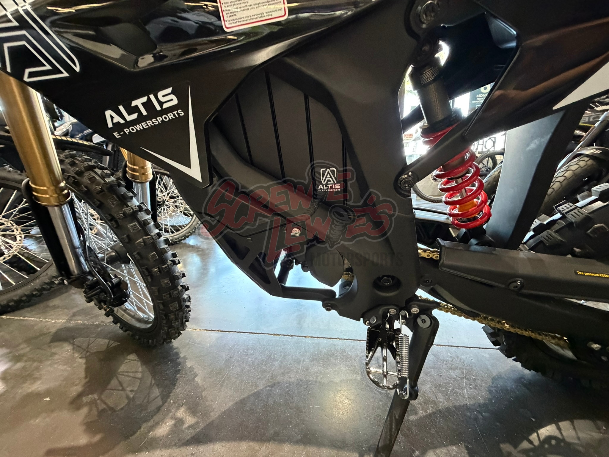 Altis Delta S -Black - Image 11