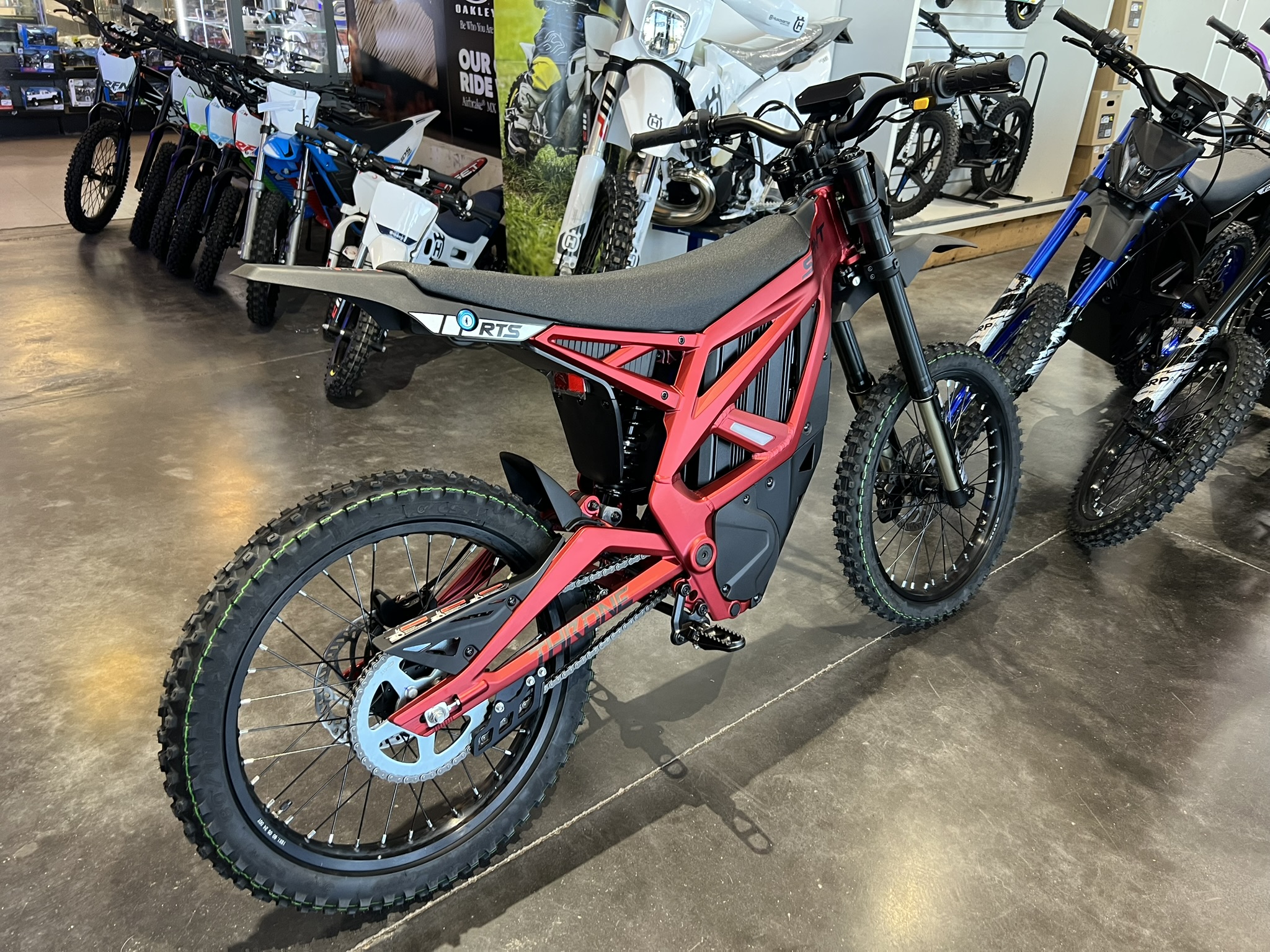 Throne Srpnt - Diablo Red - Image 3