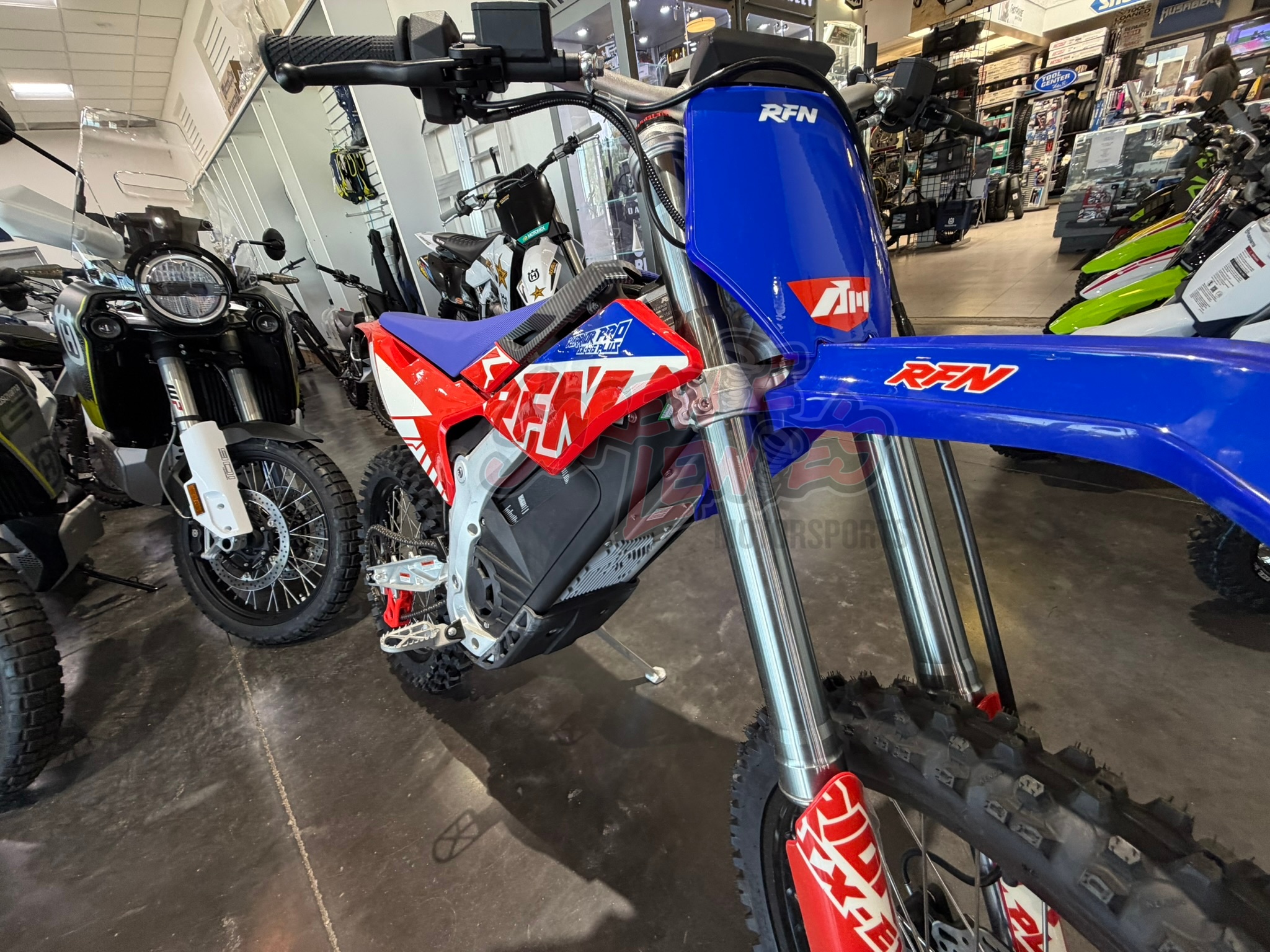 RFN Warrior Pro SX-E15 Plus Red White and Blue - Image 8