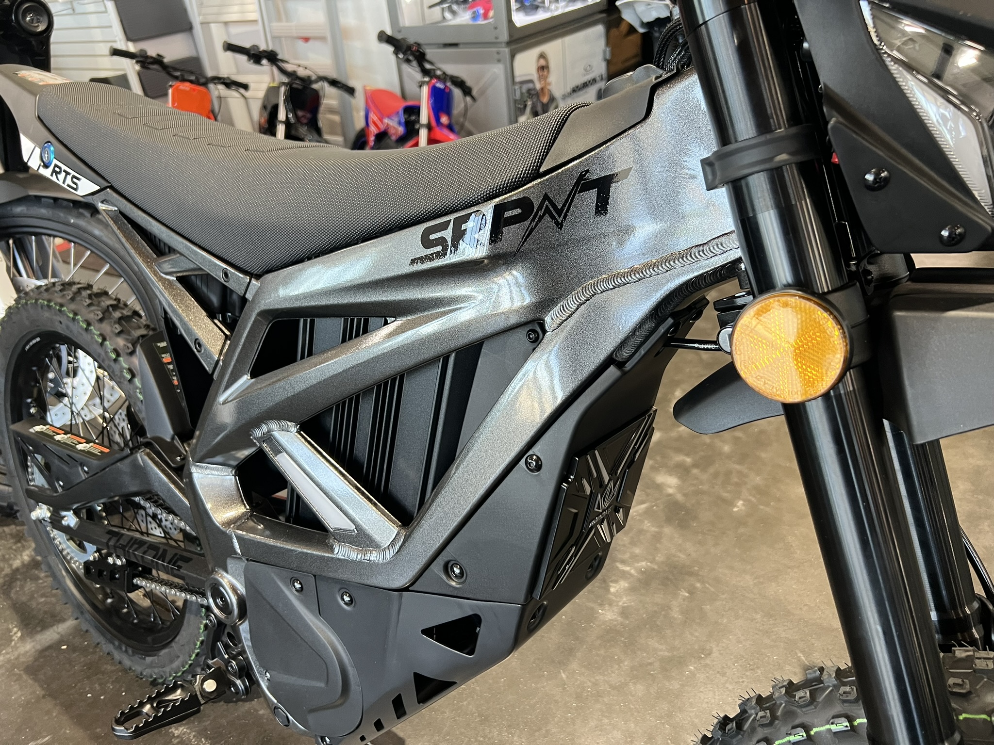 SRPNT X3 GREY LOGO