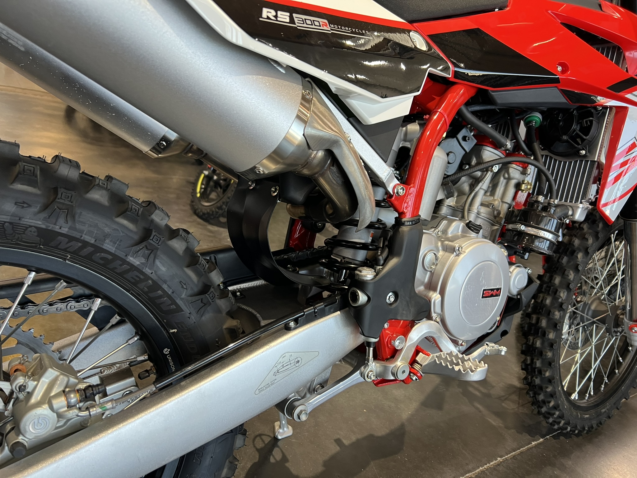 2024 SWM rs 300r engine