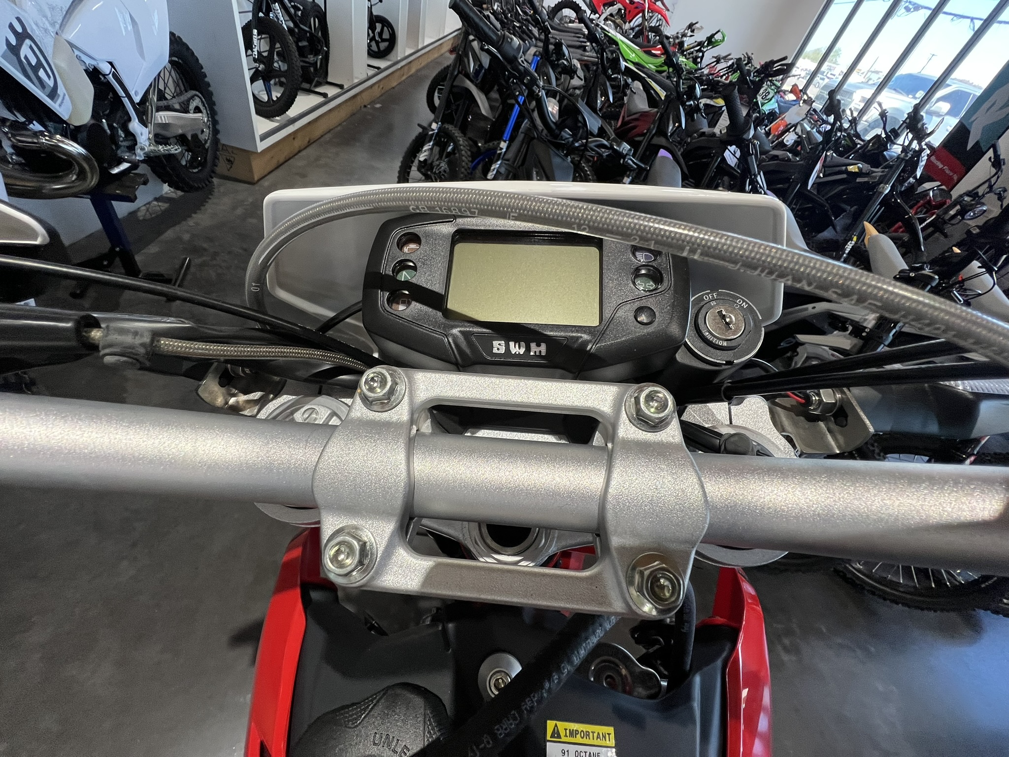 2024 SWM rs 300r close up of display