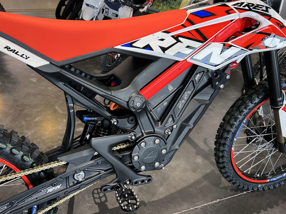 RFN Rally Pro White and Red Dirt Bike - Center Zoom