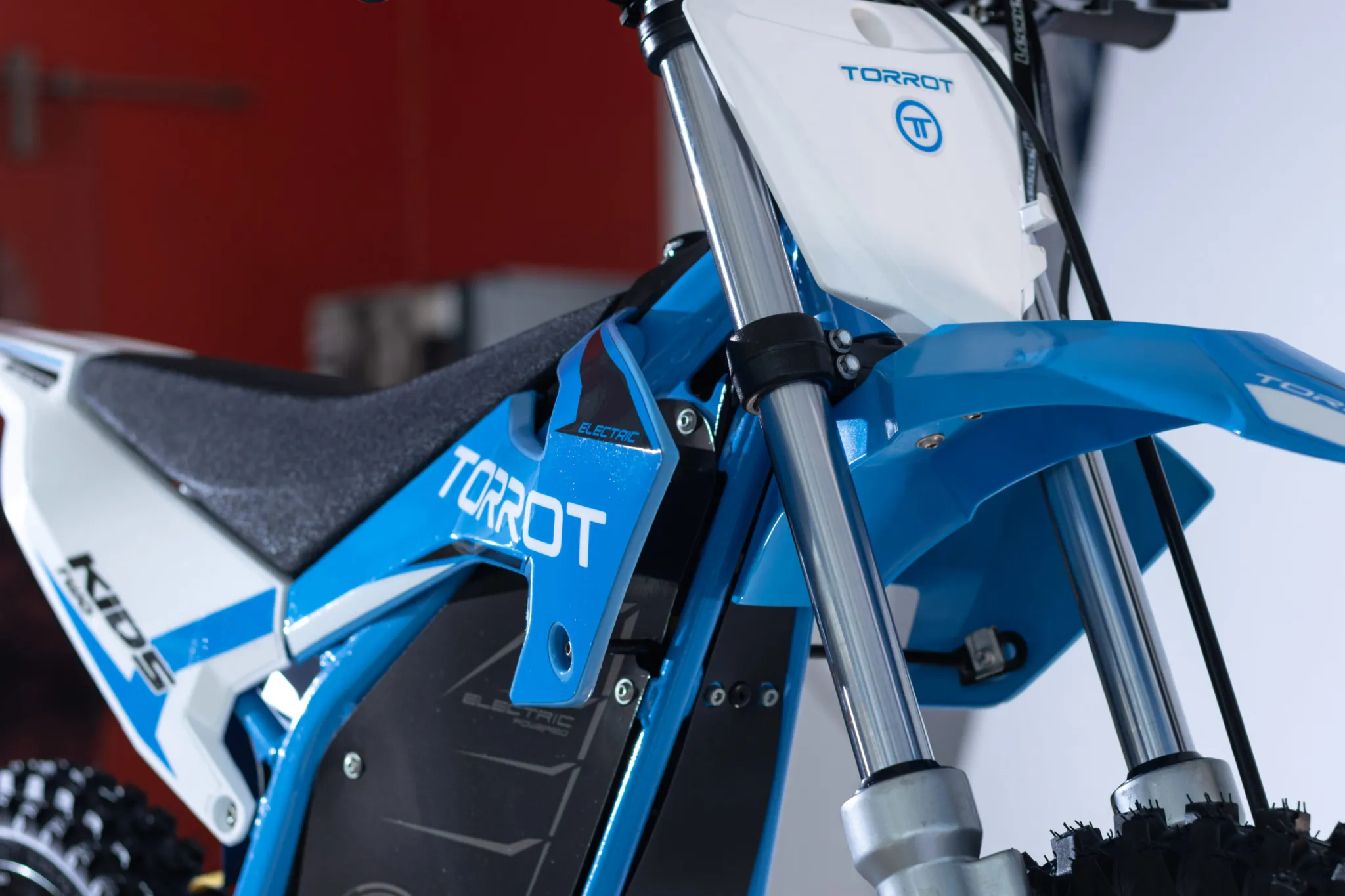 showroom stock photo torrot mx2 front fender