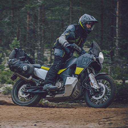 2022-husqvarna-norden-901-mtc