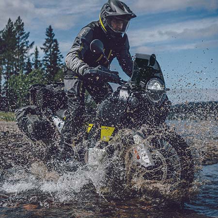 2022-husqvarna-norden-901-windshield