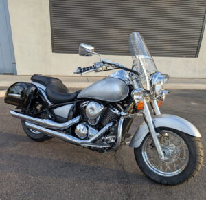 2008 Kawasaki Volcan VN900 front side profile