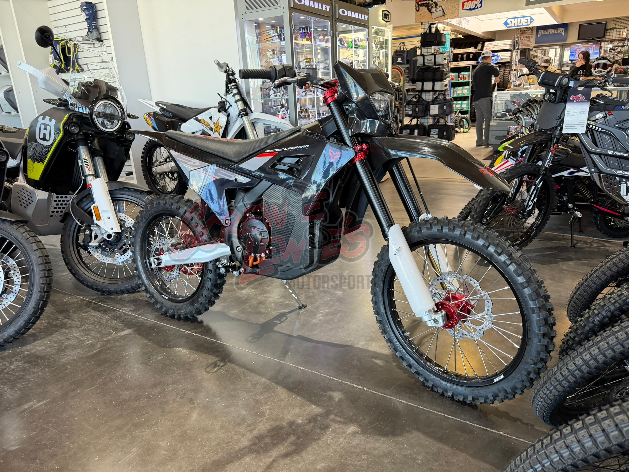 Arctic Leopard EXE 880 Enduro Black - Image 2