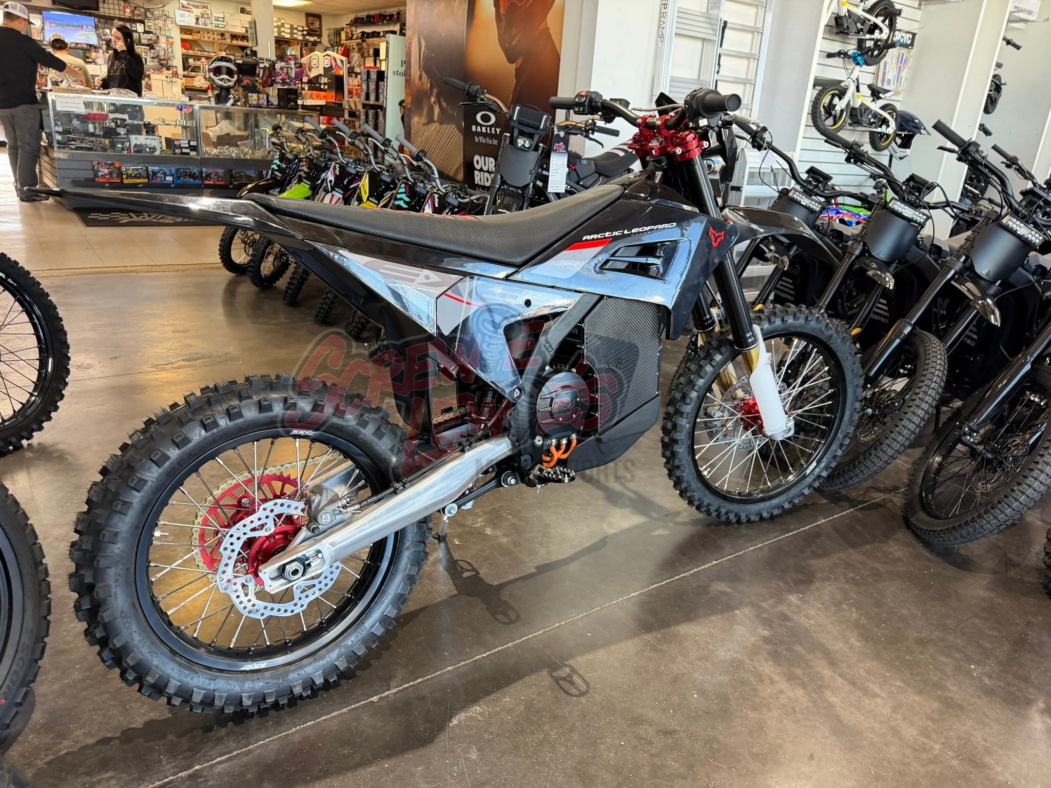 Arctic Leopard EXE 880 Enduro Black - Image 3