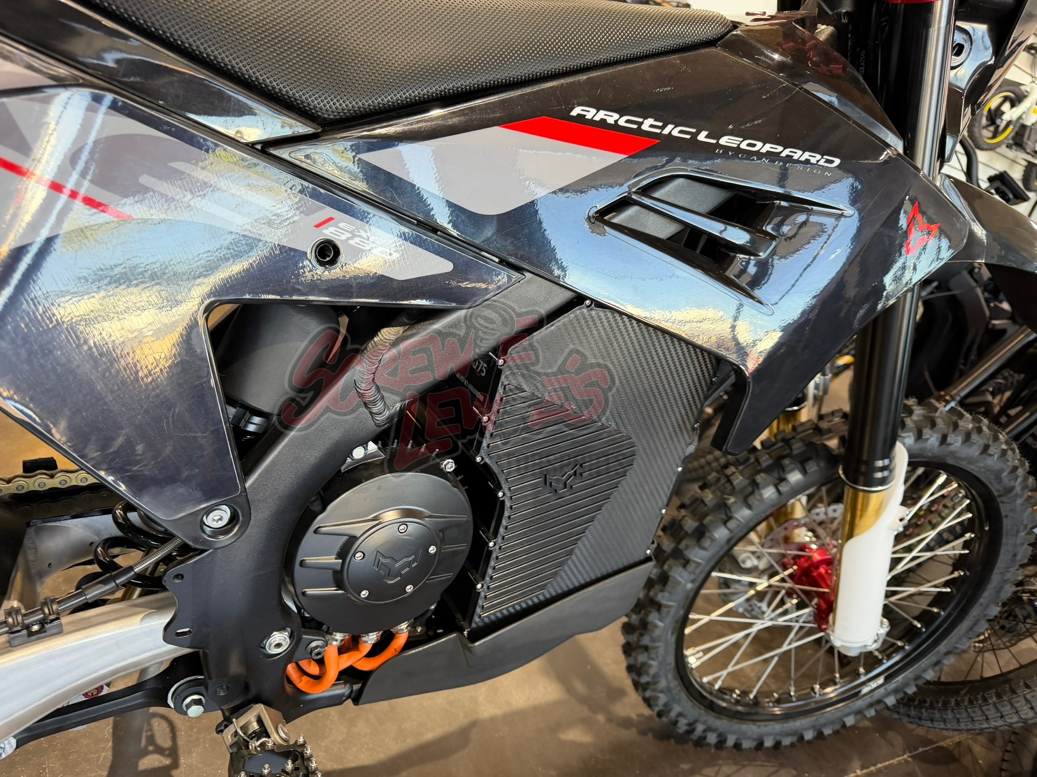 Arctic Leopard EXE 880 Enduro Black - Image 5