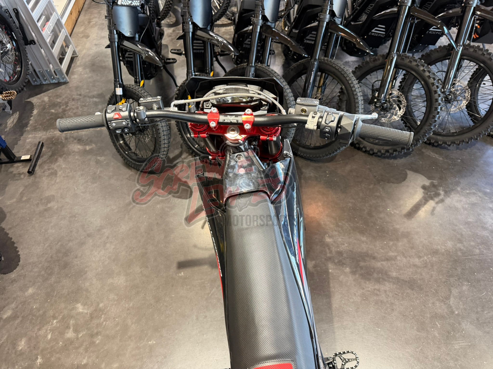 Arctic Leopard EXE 880 Enduro Black - Image 6