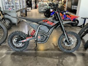 Strike Shadow 48V - Black