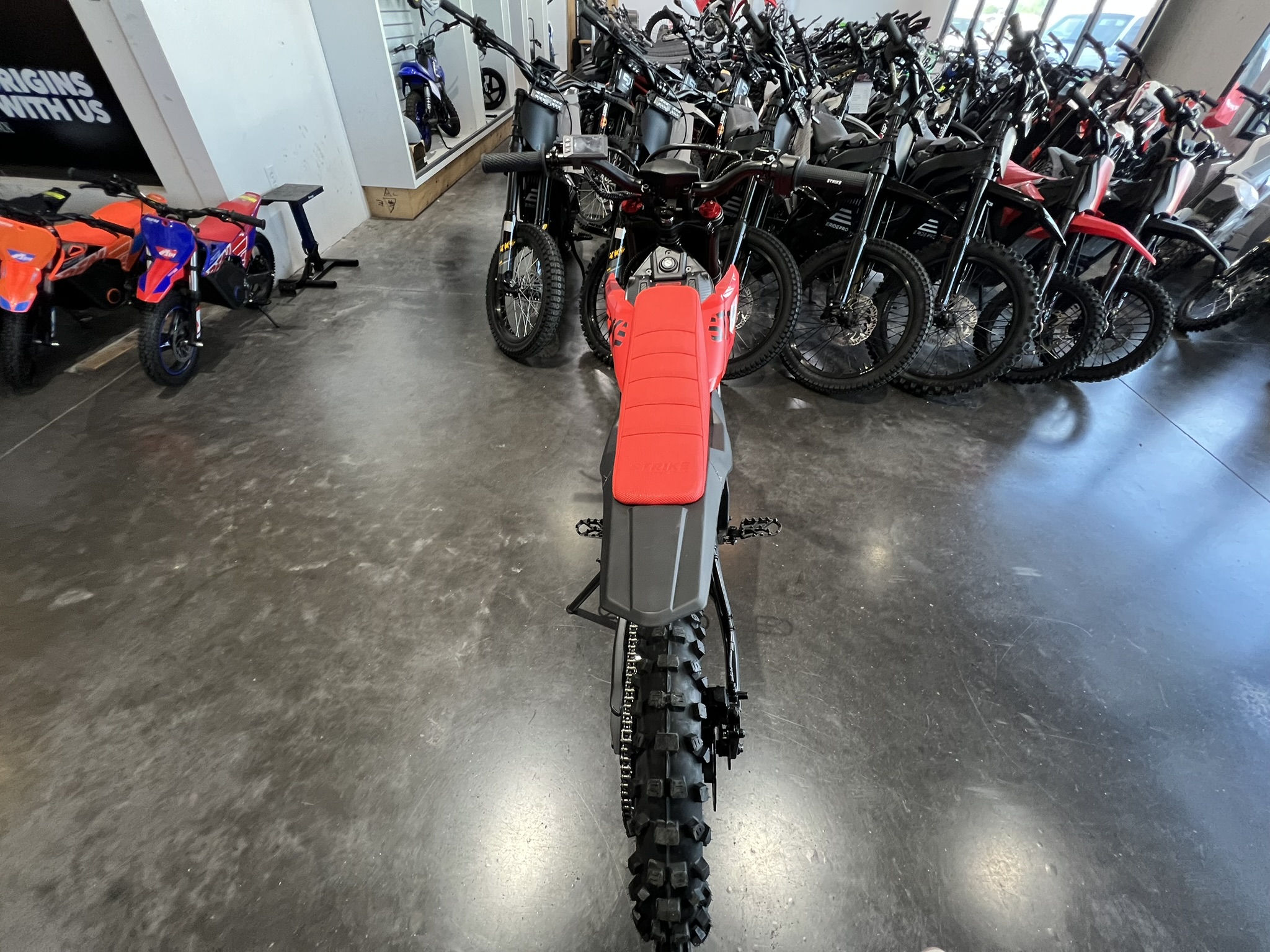 25 red strike shadow 60v red seat