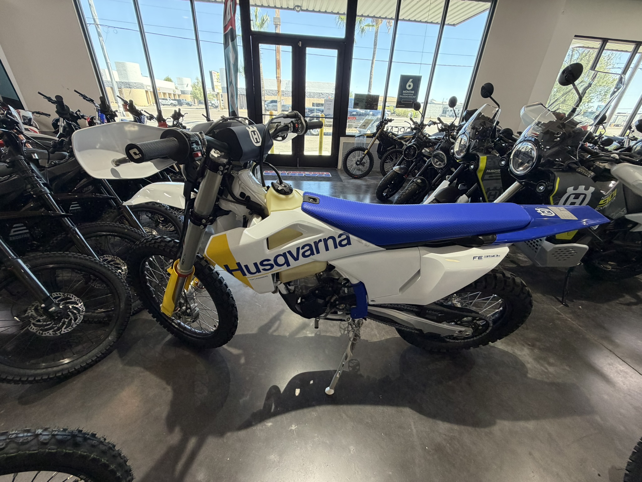2027 Husqvarna FE 350s 4-Stroke - Image 13