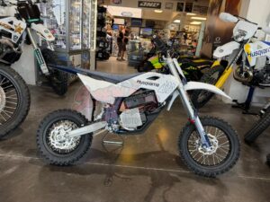 2027 Husqvarna EE 5