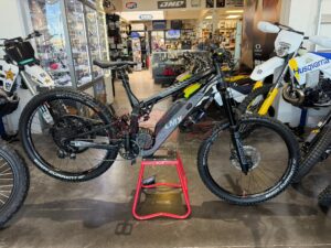 2025 LMX 64 Demo