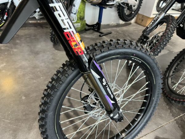 79Bike Falcon Pro Purple -Save $500! - Image 9