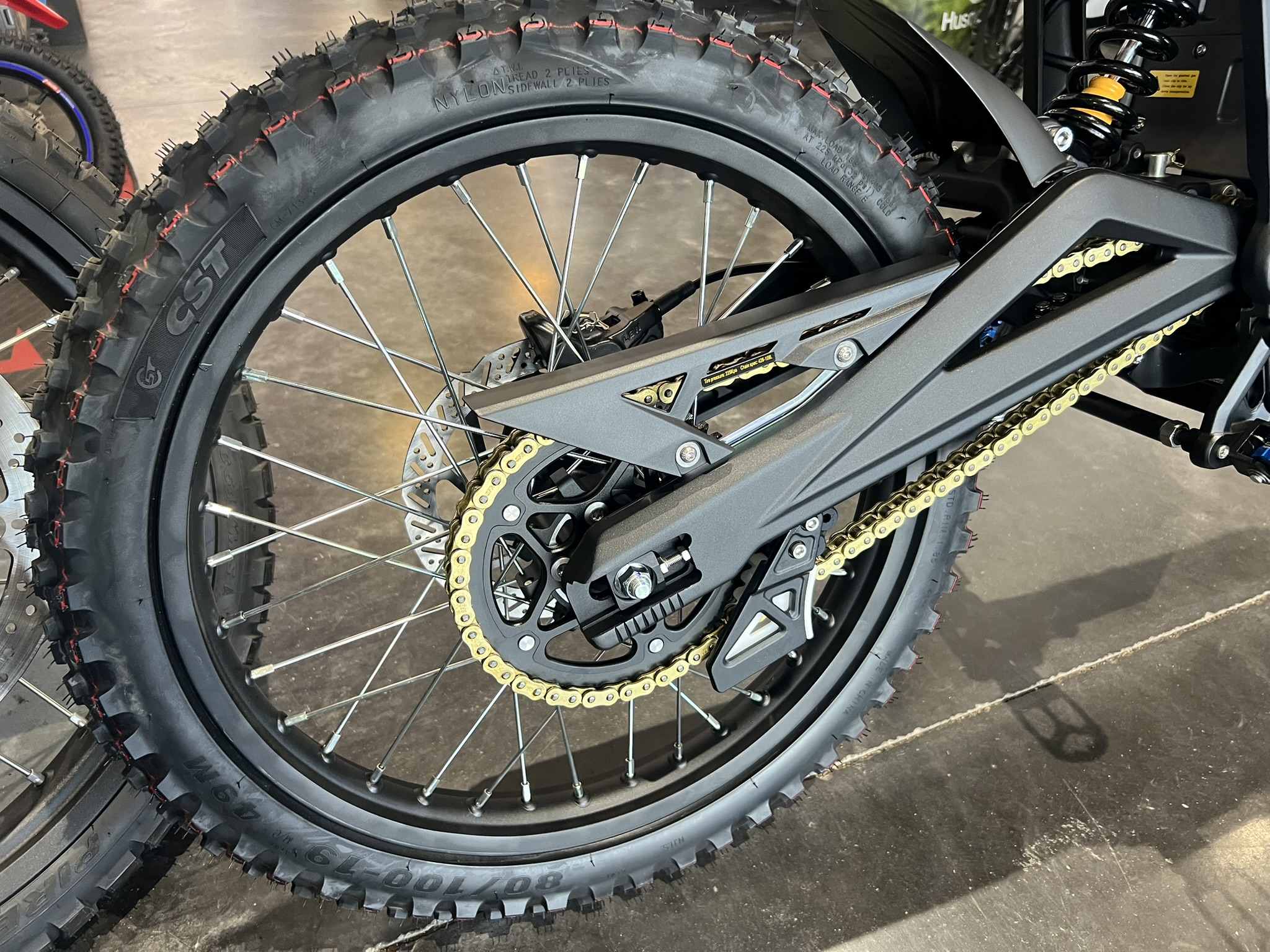 Talaria MX5 Sting Pro with Warp9 Bars and Pegs - Image 4