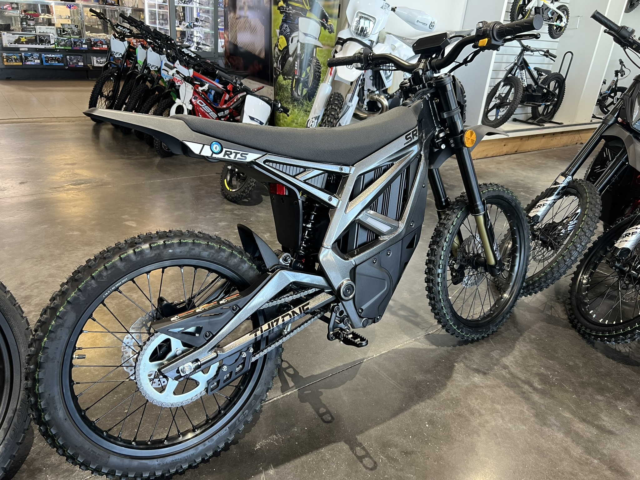 SRPNT X3 GREY BACK SIDE PROFILE