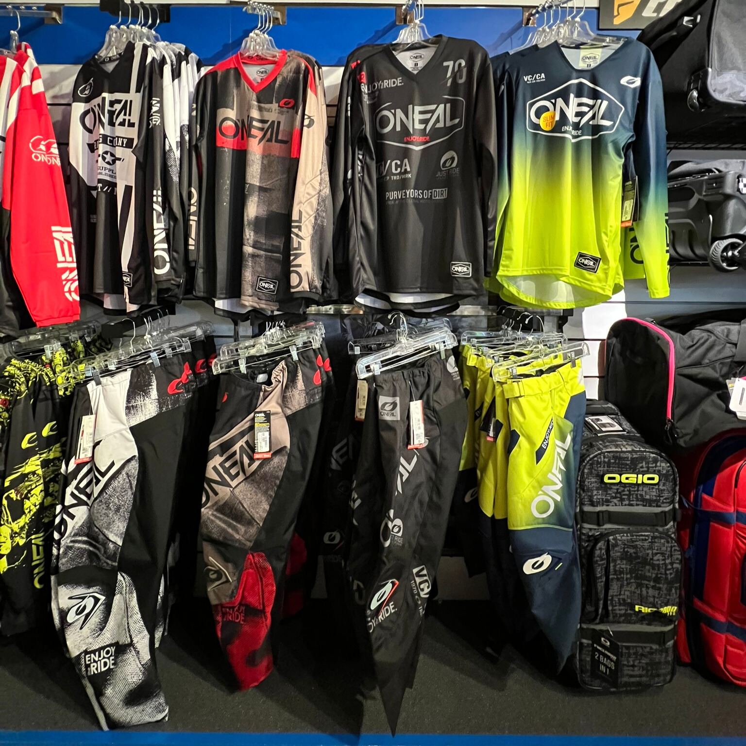 dc4129a1-0528-4e8e-b911-edd86220119f