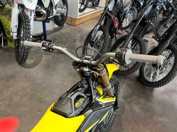 Surron Hyper Bee Yellow - Image 5