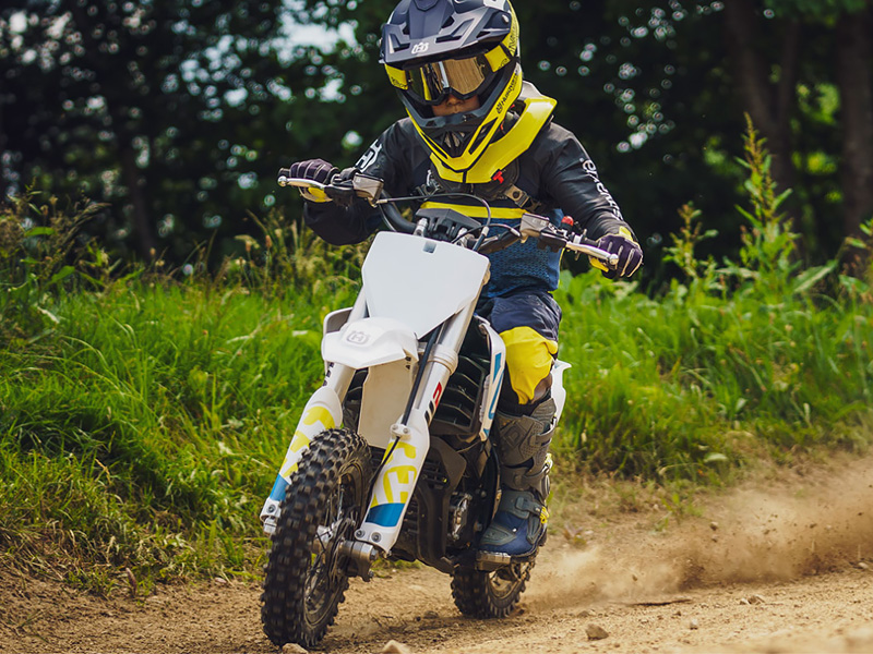 Husqvarna EE 3 Bike Action 3