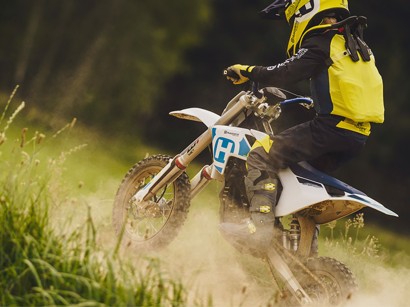 Husqvarna EE 5 Bike Action 3